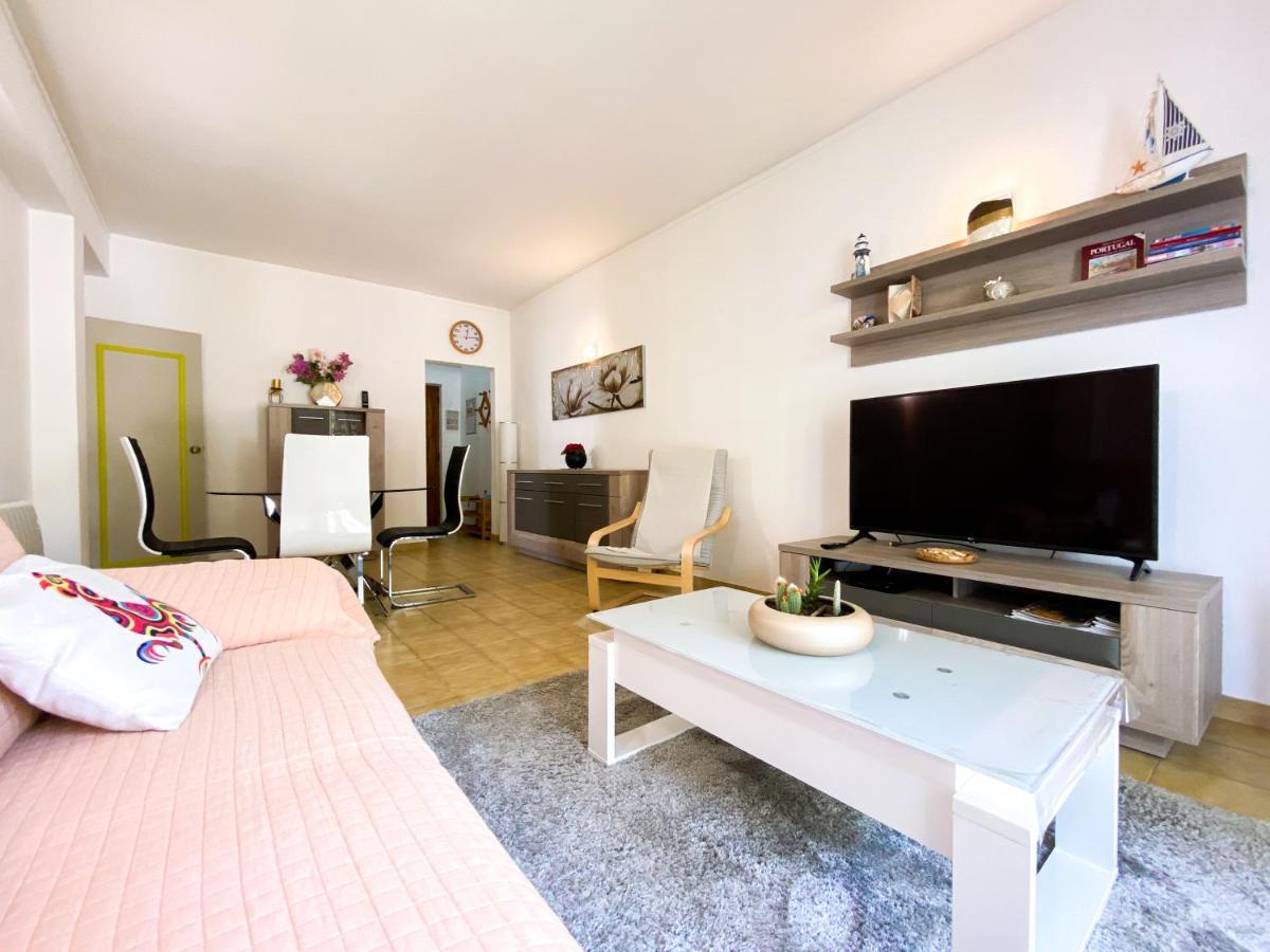 Apartamento Charmoso Em Zona Calma Com Piscina #1879 Lagos