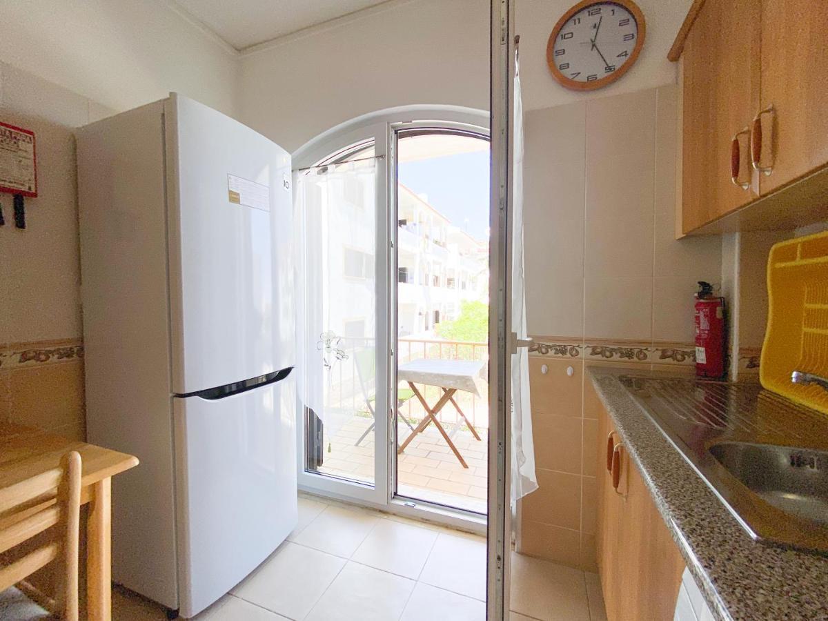 Apartamento Charmoso Em Zona Calma Com Piscina #1879 Lagos